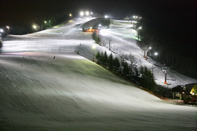 Nighttime skiing at Shigakogen Ski Area